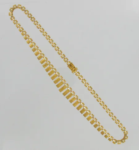 Kaulakoru, pituus 46cm, 585, paino 13,6g Vikt: 13,6 g