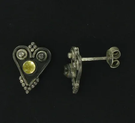 Kivikorvakorut, korkeus 16mm, 925br, paino 3,2g Vikt: 3,2 g