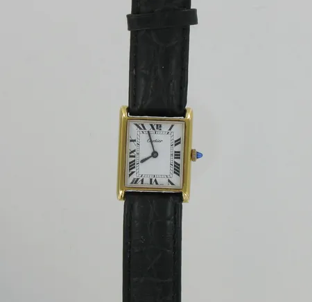 Naisten rannekello Cartier nahkarannekkeella, koko 22x22mm, mekaaninen 17 jewels, sarjanro.15705 5512105 24244