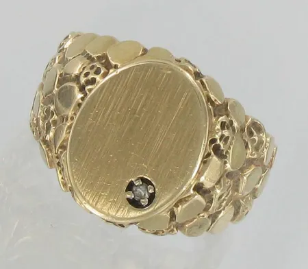 Viallinen sormus timantilla 1xn.0.02ct, koko 20½, 375, paino 8,5g Vikt: 8,5 g