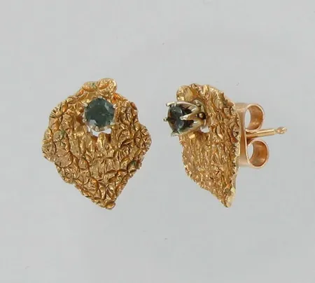 Kivikorvakorut, korkeus 15mm, 585br, paino 3,2g Vikt: 3,2 g