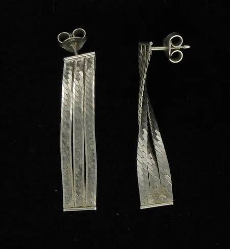 Korvakorut, korkeus 38mm, 925, paino 2,8g Vikt: 2,8 g