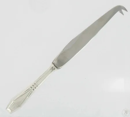 Juustoveitsi Suomi, 830br, paino 48,2g Vikt: 48,2 g