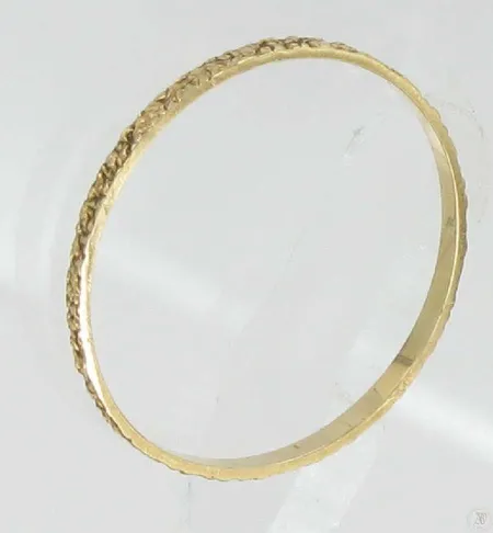 Sileäsormus ei kaiv 585 0,8g Vikt: 0,8 g
