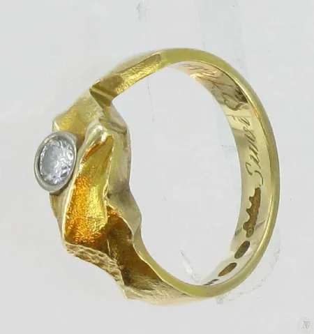 Timanttisormus 0,17ct, koko 17, kaiverrettu, 585, paino 5,5g Vikt: 5,5 g