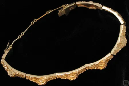 Rannekoru kaiverrettu lapponia v.1976 pituus 18,5cm 585 paino 17,4g Vikt: 17,4 g