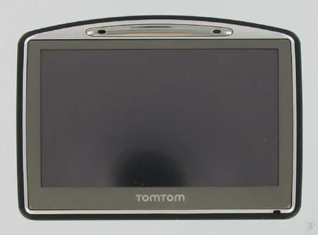 Navigaattori TomTom GO 520, autolaturi, kotitelakka ja tuulilasipidike