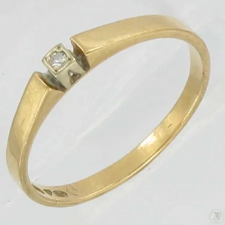 Timanttisormus 1xn.0.01ct, kaivertamaton, koko 17½, 750, paino 2,0g Vikt: 2   g
