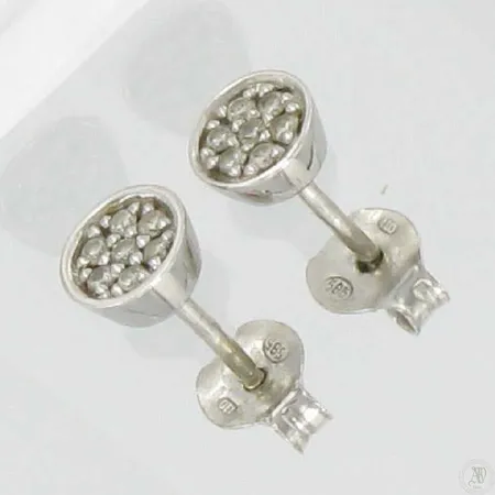 Timanttikorvakorut 14xn.0.005ct, 585vk, paino 0,9g Vikt: 0,9 g