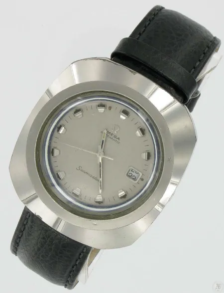 Miesten teräsrannekello Omega automatic Seamaster lasissa ja kuoressa naarmuja