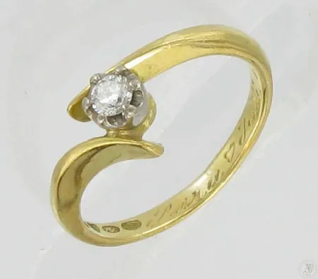 Timanttisormus kaiverrettu 1xn.0,09ct koko 15, 750 paino 2,5g Vikt: 2,5 g