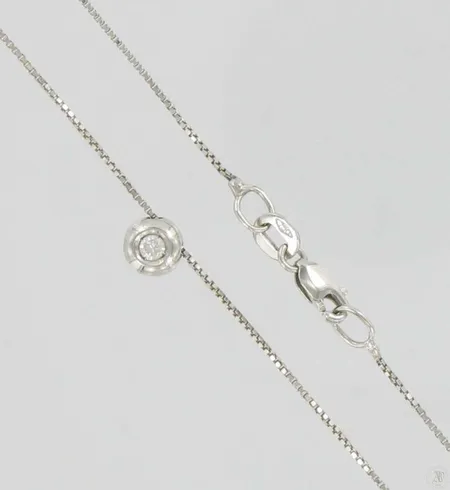 Venetsiakaulaketju pituus 41cm ja timanttiriipus 1xn.0,05ct 585vk paino 2,1g Vikt: 2,1 g