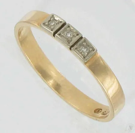 Timanttisormus 3xn.0,01ct kaivertamaton koko 18, 585br paino 2g Vikt: 2   g