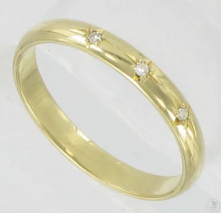 Timanttisormus 3xn.0,01ct kaivertamaton koko 17½, 585 paino 2g Vikt: 2   g