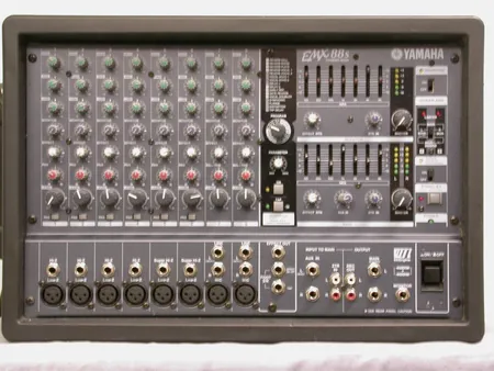 Mixeri Yamaha EMX 88s