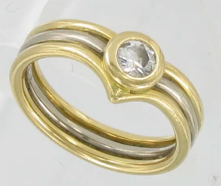 Timanttisormus 1xn.0.28ct, viallinen, koko 19, kaivertamaton, 750, paino 8,4g Vikt: 8,4 g