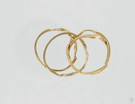 Pirunnyrkkisormus, kaivertamaton, koko 19¼, 585, paino 5,9g Vikt: 5,9 g