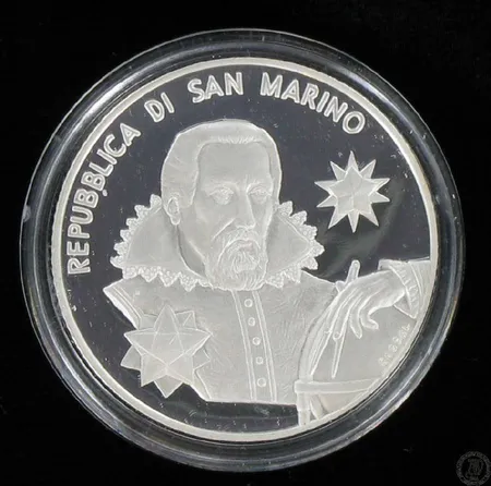 Hopearaha 5 euroa 2009, San Marino, 925, paino 18,0g Vikt: 18   g