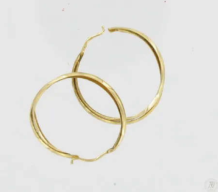 Korvakorut, vialliset, 585, paino 0,9g Vikt: 0,9 g