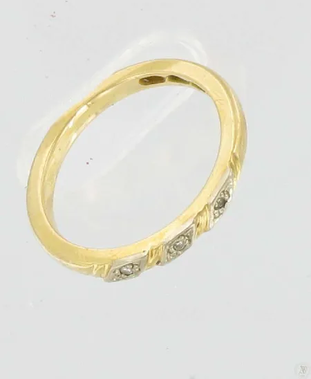Timanttisormus 3xn.0,005ct, kaivertamaton, koko 18¼, 750, paino 4,0g Vikt: 4   g