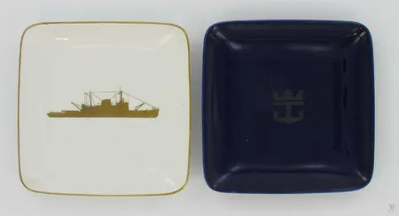 2 seinälautasta Arabia