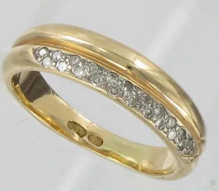 Timanttisormus 21xn.0,005ct kaivertamaton koko 18½, 585 paino 5,7g Vikt: 5,7 g