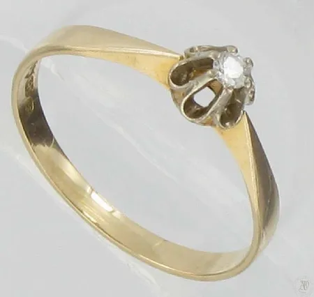Timanttisormus 1xn.0,05ct kaivertamaton koko 18, 585 paino 1,6g timantin sivusta irronnut pieni pala! Vikt: 1,6 g