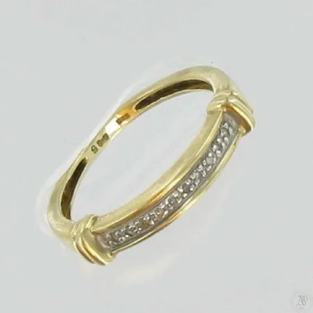 Timanttisormus 10xn.0,005ct, kaivertamaton, koko 17, 585, paino 2,3g Vikt: 2,3 g