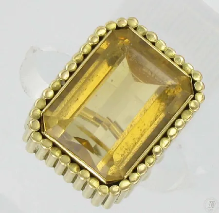 Sitriinisormus, kaivertamaton, koko 14¾, 750br, paino 15,2g Vikt: 15,2 g