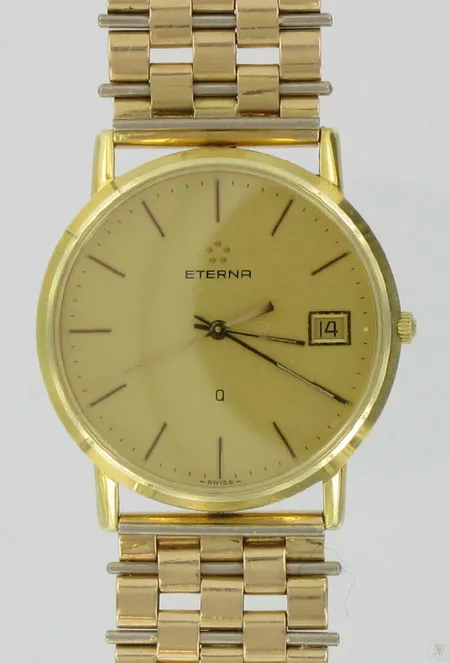 Miesten kultarannekello Eterna, quartz, lukossa timantteja 9xn.0.02ct, kaiverrettu, 585br, paino 77,4g Vikt: 77,4 g