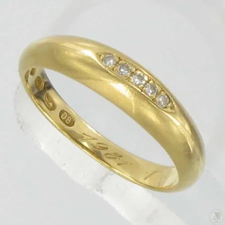 Timanttisormus 5xn.0.005ct, kaiverrettu, koko 15¾, 750, paino 2,9g Vikt: 2,9 g
