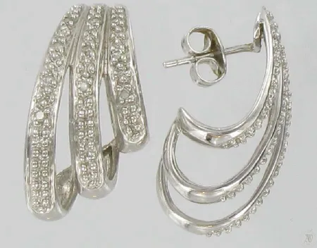 Timanttikorvakorut 18xn.0,005ct, 585vk, paino 5,9g Vikt: 5,9 g