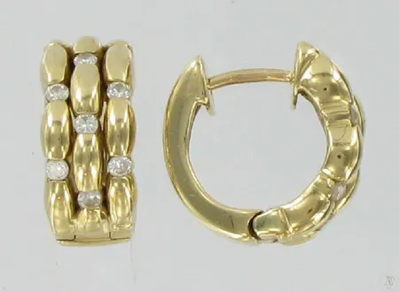 Timanttikorvakorut 14xn.0.02ct 585 paino 8,7g Vikt: 8,7 g