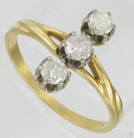 Timanttisormus 3xn.0.22-0.17ct, kaivertamaton, koko 19¼, 585, paino 3,5g Vikt: 3,5 g