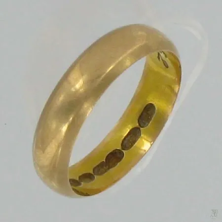 Sileä sormus, kaiverrettu, koko 16¾, 750, paino 3,3g Vikt: 3,3 g