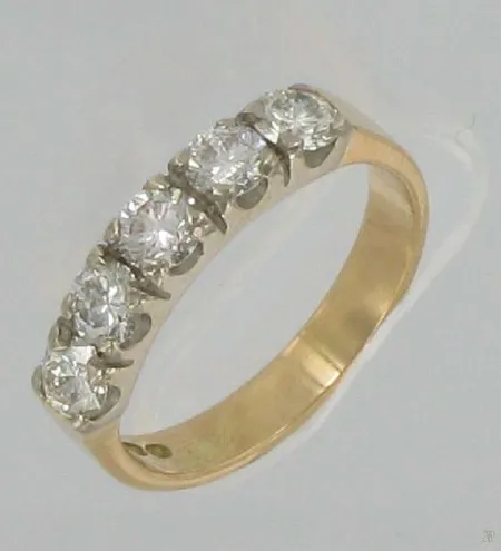 Timanttisormus 5xn.0,17ct, koko 16¾, 585, paino 3,6g Vikt: 3,6 g