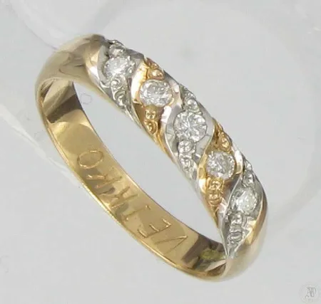 Timanttisormus 5xn.0,04ct kaiverrettu 585 paino 2,9g Vikt: 2,9 g