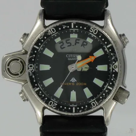 Miesten rannekello Citizen diver´s promaster quartz, kehä kulunut