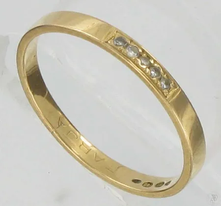 Timanttisormus 5xn.0.005ct, kaiverrettu, koko 18½, 750, paino 2,0g Vikt: 2   g