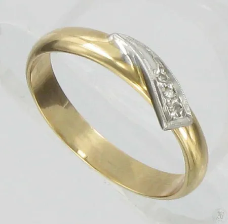 Timanttisormus 3xn.0.01ct, kaivertamaton, koko 17½, 585, paino 2,4g Vikt: 2,4 g
