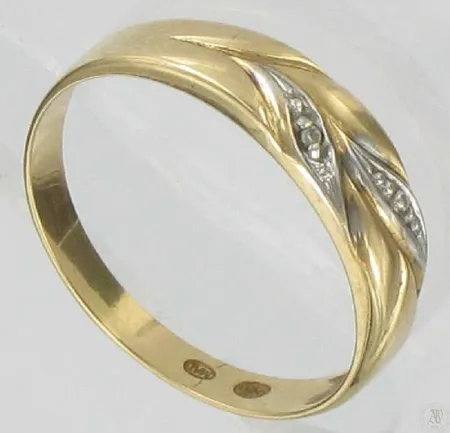 Timanttisormus 1xn.0.005ct, kaivertamaton, koko 17½, 585, paino 1,4g Vikt: 1,4 g