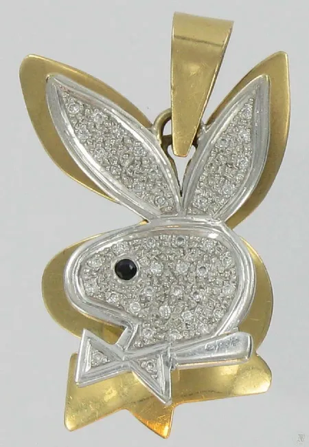 Riipus sinisafiirilla ja timanteilla 42xn.0.01ct, korkeus 4,5cm, 750br, paino 20,9g Vikt: 20,9 g