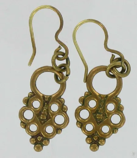 Lapin riipus korvakorut, Kalevala Koru, pronssi