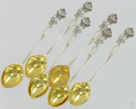 6 Kahvilusikkaa Ruusu, kaiverrettu, 830, paino 62,3g Vikt: 62,3 g