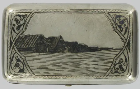 Savukekotelo kaivertamaton, pieni painauma kannessa,  115g leimalla 84, v.1895 venäjä