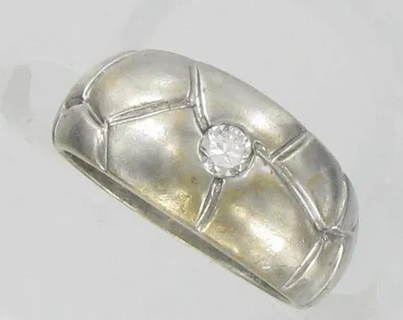 Timanttisormus 1xn.0,13ct kaivertamaton, koko 17¼,  750vk paino 8,0g Vikt: 8   g