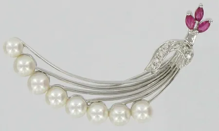 Helmirintakoru rubiineilla ja timanteilla 7xn.0.005ct, 585vkbr, paino 6,6g Vikt: 6,6 g