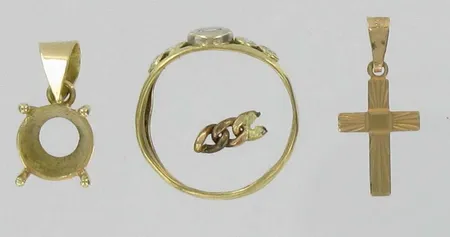 Romukultaa, 585 ja 585br, paino 2,3g ja 1,0g Vikt: 3,3 g