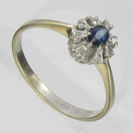 Sinisafiirisormus timanteilla 8xn.0.01ct, kaiverrettu, koko 18, 585vk, paino 1,9g Vikt: 1,9 g