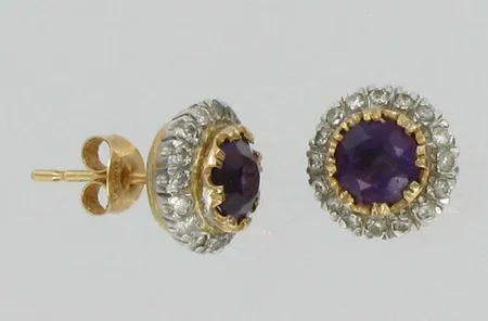 Ametistikorvakorut timanteilla 32xn.0.005ct, 585br, paino 4,3g Vikt: 4,3 g